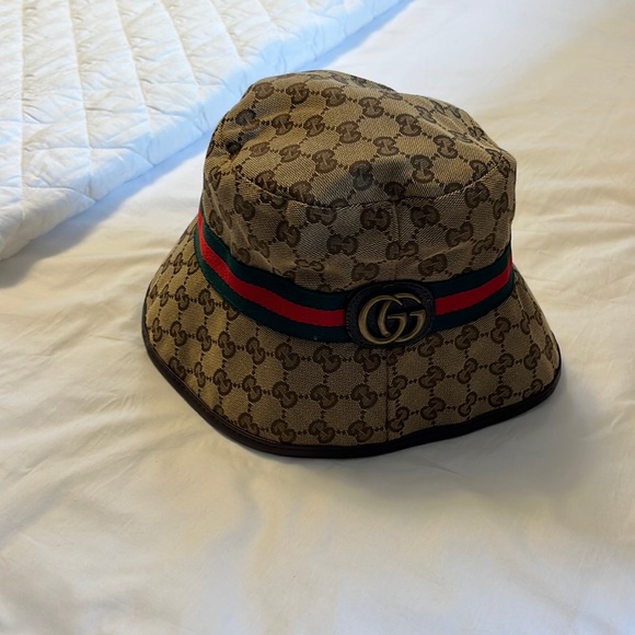 Gucci Bucket Hat - Picture 1 of 3